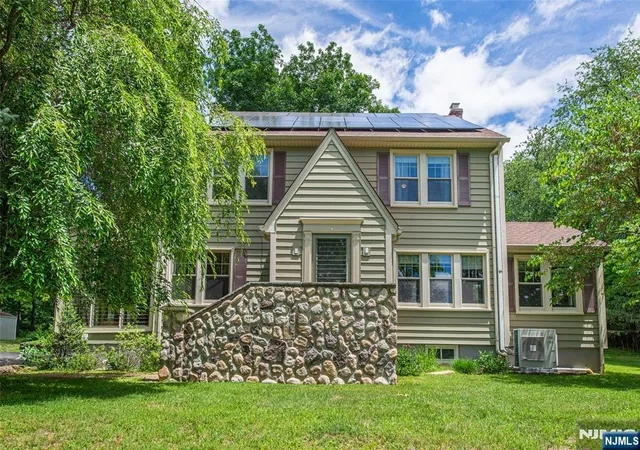 Photo 3 of Single family home for sale at 169 Shongum Rd, Denville Township, NJ 07834 | MLS# 26033131 | Listing updated on 2026-09-13
