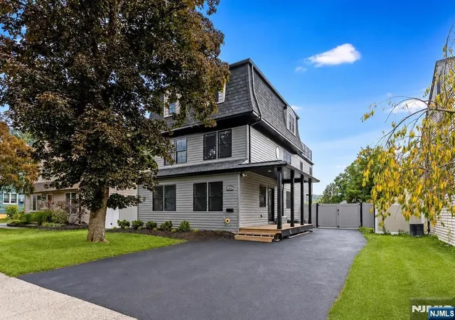 Photo 1 of Sale Pending at 1074 Colfax Ave, Pompton Lakes, NJ 07442 | MLS# 26033156 | Listing updated on 2026-09-14