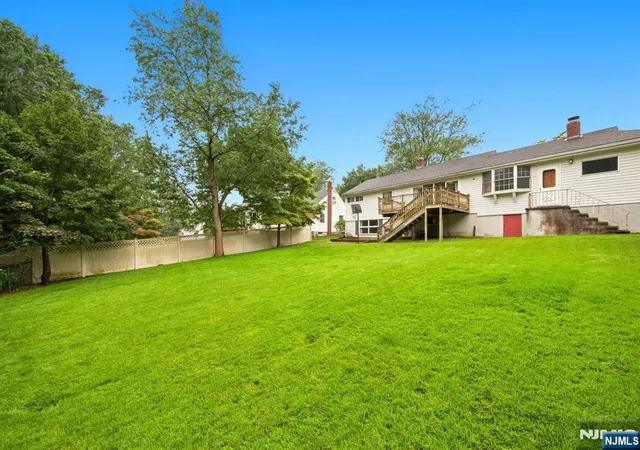 Photo 3 of Sale Pending at 427 West Ave, Northvale, NJ 07647 | MLS# 26033171 | Listing updated on 2026-09-11