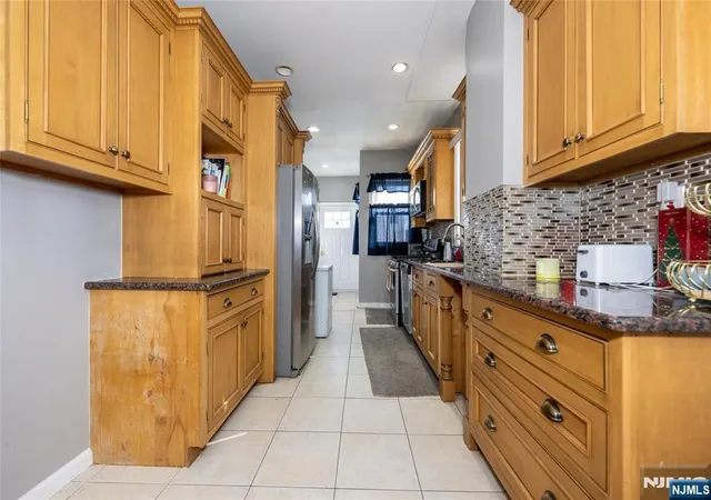 Photo 4 of Sale Pending at 32 Newfield St, East Orange, NJ 07017 | MLS# 26033186 | Listing updated on 2026-09-17