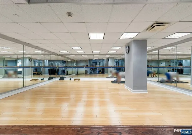 Photo 3 of Condo for sale at 1530 Palisades Ave #9G, Fort Lee, NJ 07024 | MLS# 26033190 | Listing updated on 2026-09-23