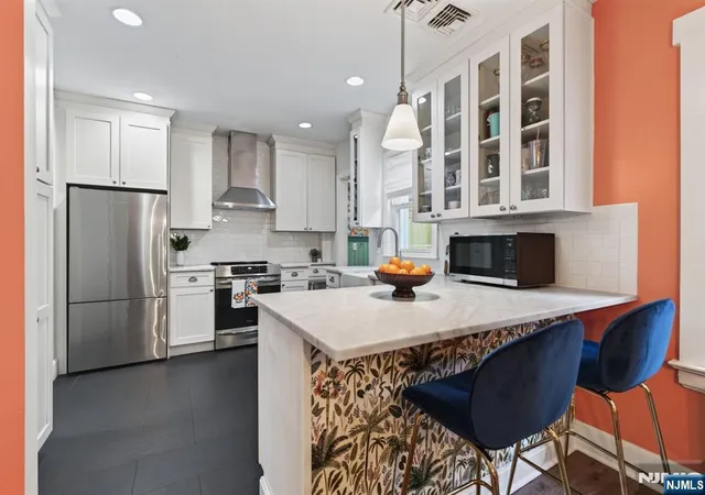 Photo 4 of Single family home for sale at 13 Valley Way, West Orange, NJ 07052 | MLS# 26033198 | Listing updated on 2026-10-06