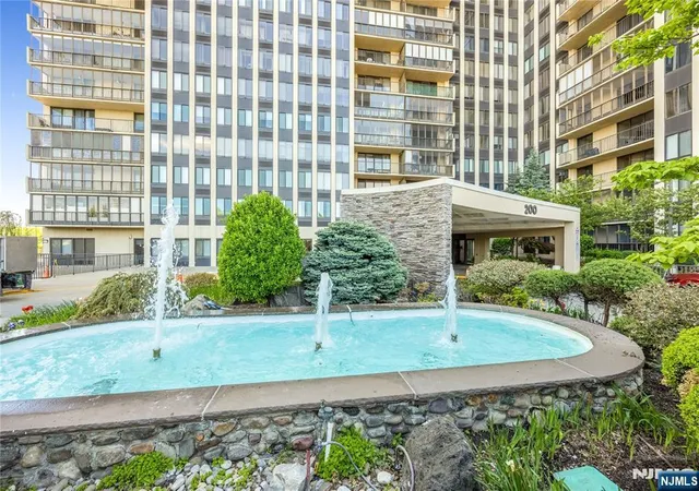 Photo 3 of Condo for sale at 200 Winston Dr #2207, Cliffside Park, NJ 07010 | MLS# 26033224 | Listing updated on 2026-09-09