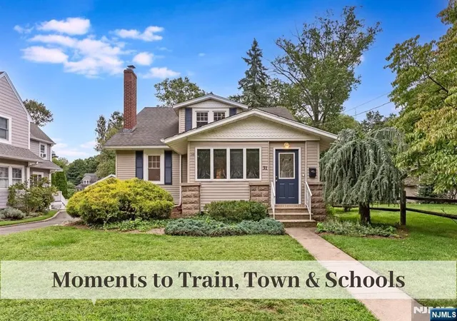 Photo 2 of Single family home for sale at 31 Kent Rd, Glen Rock, NJ 07452 | MLS# 26033236 | Listing updated on 2026-09-13