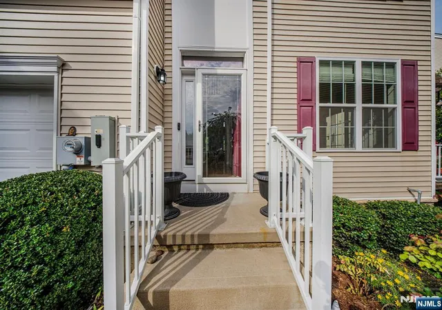 Photo 4 of Townhouse for sale at 96 Sowers Dr, Mount Olive Township, NJ 07840 | MLS# 26033248 | Listing updated on 2026-09-20