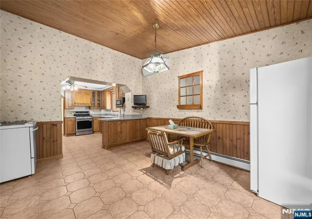 Photo 3 of Single family home for sale at 30 Hepburn Rd, Clifton, NJ 07012 | MLS# 26033257 | Listing updated on 2026-09-19