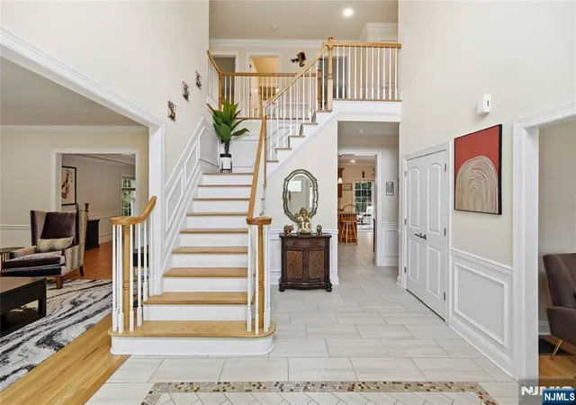 Photo 3 of Single family home for sale at 5 Jared Pl, Mount Olive Township, NJ 07828 | MLS# 26033274 | Listing updated on 2026-09-03