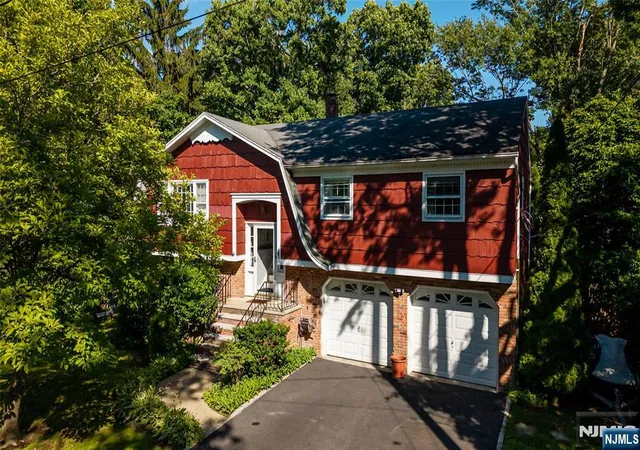 Photo 2 of Single family home for sale at 52 Aspen Ln, West Milford, NJ 07480 | MLS# 26033276 | Listing updated on 2026-10-13
