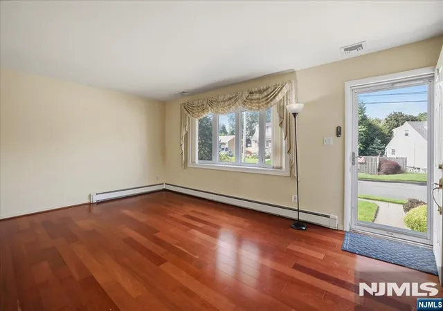 Photo 3 of Single family home for sale at 31 Vivian Ave, Emerson, NJ 07630 | MLS# 26033277 | Listing updated on 2026-10-13