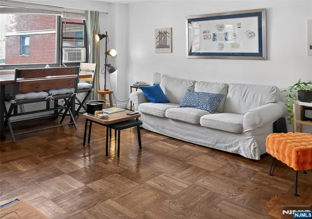 Photo 3 of Condo for sale at 6515 Boulevard E #9J, West New York, NJ 07093 | MLS# 26033339 | Listing updated on 2026-09-03
