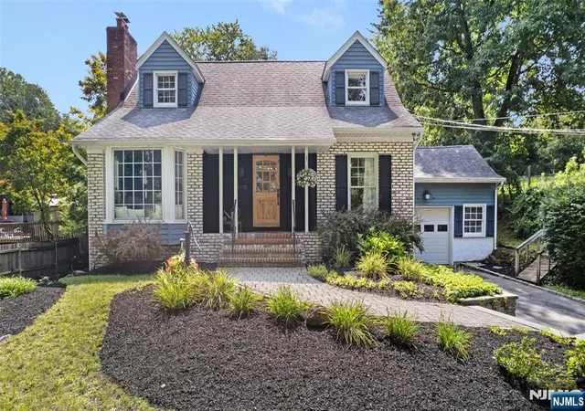 Photo 1 of Sale Pending at 32 Foothill Dr, Lincoln Park Borough, NJ 07035 | MLS# 26033344 | Listing updated on 2026-09-24