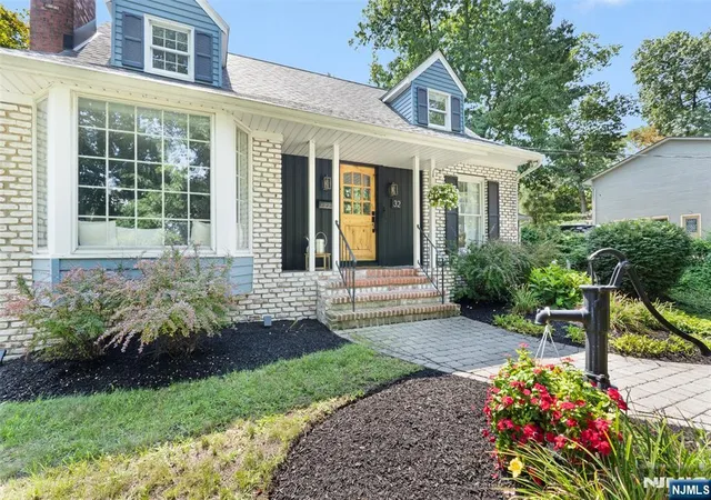 Photo 3 of Sale Pending at 32 Foothill Dr, Lincoln Park Borough, NJ 07035 | MLS# 26033344 | Listing updated on 2026-09-24