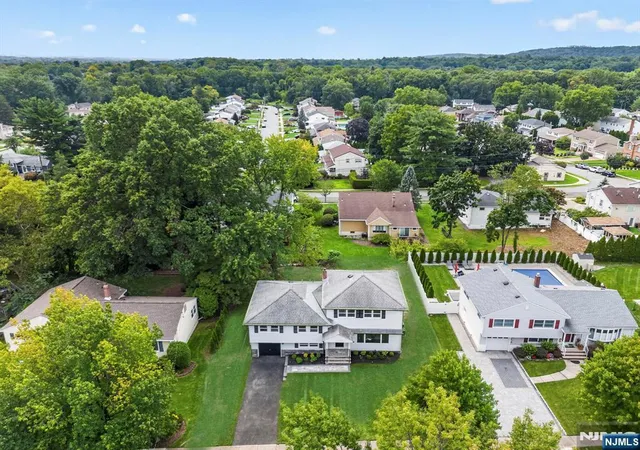 Photo 3 of Single family home for sale at 15 Haussler Ter, Clifton, NJ 07013 | MLS# 26033349 | Listing updated on 2026-09-09