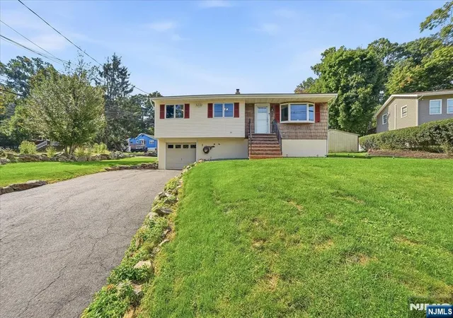 Photo 2 of Sale Pending at 2 Crescent Rd, Hopatcong, NJ 07843 | MLS# 26033354 | Listing updated on 2026-10-13