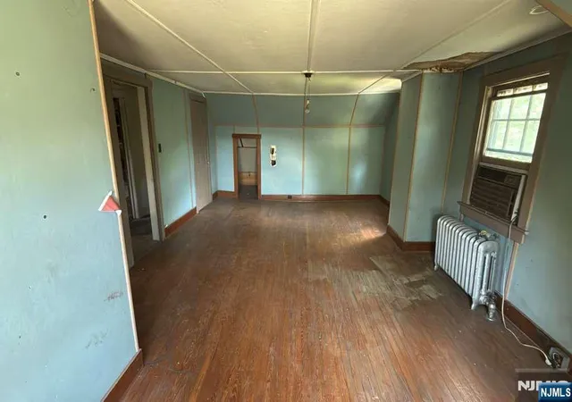 Photo 4 of Single family home for sale at 1581 Sussex Turnpike, Randolph Township, NJ 07869 | MLS# 26033357 | Listing updated on 2026-09-09