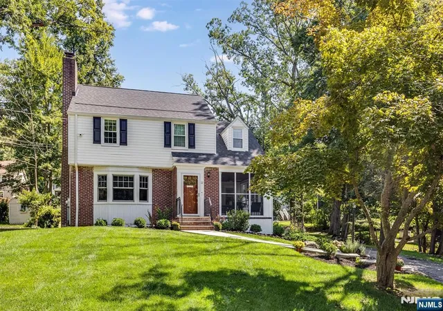 Photo 3 of Single family home for sale at 22 Sheridan Ave, West Orange, NJ 07052 | MLS# 26033360 | Listing updated on 2026-09-19