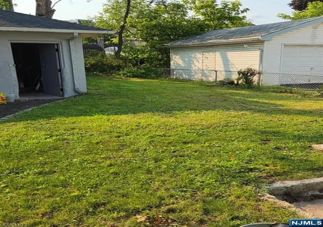 Photo 3 of Single family home for sale at 195 Kerrigan Blvd, Newark, NJ 07106 | MLS# 26033372 | Listing updated on 2026-09-08