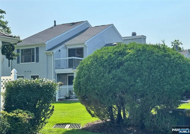 Photo 2 of Condo for sale at 29 Krinsky Ct, Mahwah, NJ 07430 | MLS# 26033397 | Listing updated on 2026-09-06