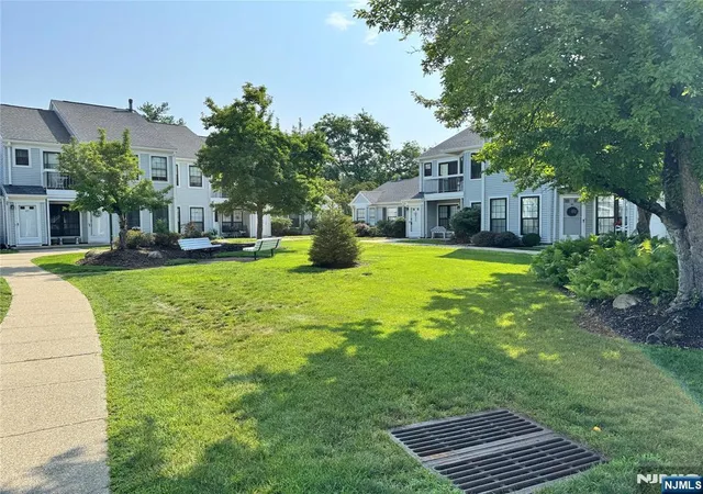 Photo 3 of Condo for sale at 29 Krinsky Ct, Mahwah, NJ 07430 | MLS# 26033397 | Listing updated on 2026-09-06