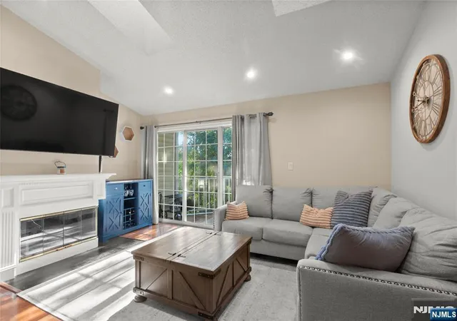 Photo 1 of Sale Pending at 952 Juniper Way, Mahwah, NJ 07430 | MLS# 26033414 | Listing updated on 2026-10-09