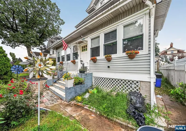 Photo 3 of Multi family home for sale at 760 762 Parker St, Newark, NJ 07104 | MLS# 26033431 | Listing updated on 2026-09-13