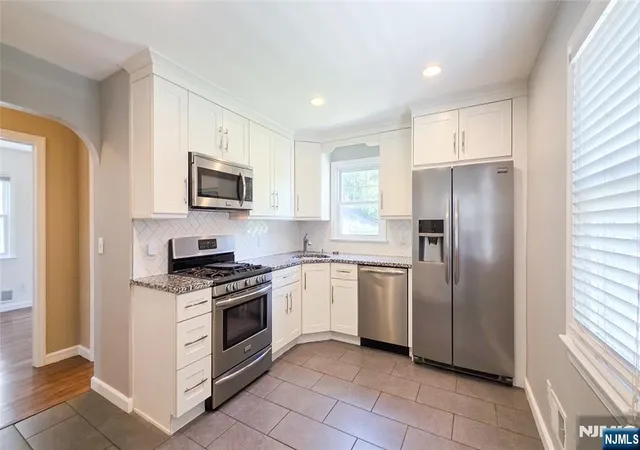 Photo 2 of Single family home for sale at 231 Linden Pl, New Milford, NJ 07646 | MLS# 26033458 | Listing updated on 2026-09-08