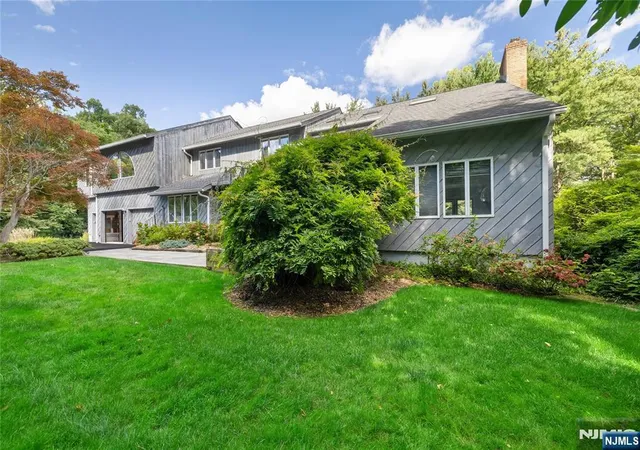 Photo 2 of Single family home for sale at 22 Angela Ct, Woodcliff Lake, NJ 07677 | MLS# 26033470 | Listing updated on 2026-09-05