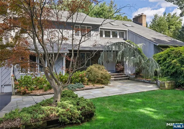 Photo 3 of Single family home for sale at 22 Angela Ct, Woodcliff Lake, NJ 07677 | MLS# 26033470 | Listing updated on 2026-09-05