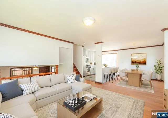 Photo 4 of Single family home for sale at 728 Prospect St, Glen Rock, NJ 07452 | MLS# 26033489 | Listing updated on 2026-09-06