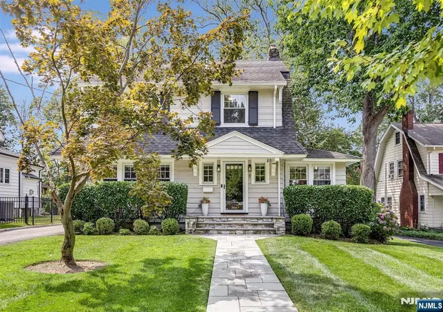 Photo 1 of Single family home for sale at 8 Berkeley Rd, Maplewood, NJ 07040 | MLS# 26033490 | Listing updated on 2026-09-04