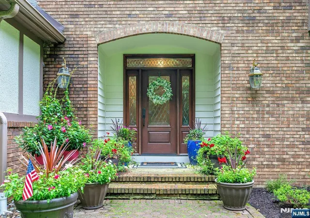 Photo 3 of Sale Pending at 55 Cheyenne Trl, Sparta, NJ 07871 | MLS# 26033491 | Listing updated on 2026-09-25