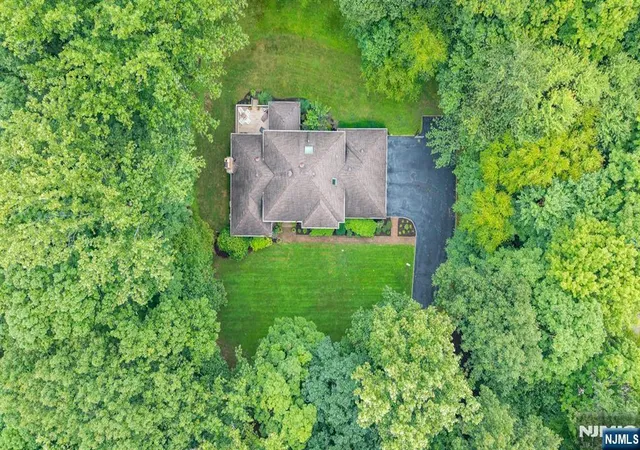 Photo 47 of Sale Pending at 55 Cheyenne Trl, Sparta, NJ 07871 | MLS# 26033491 | Listing updated on 2026-10-13