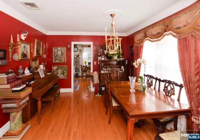 Photo 2 of Single family home for sale at 12 17 Roosevelt Pl, Fair Lawn, NJ 07410 | MLS# 26033514 | Listing updated on 2026-09-17