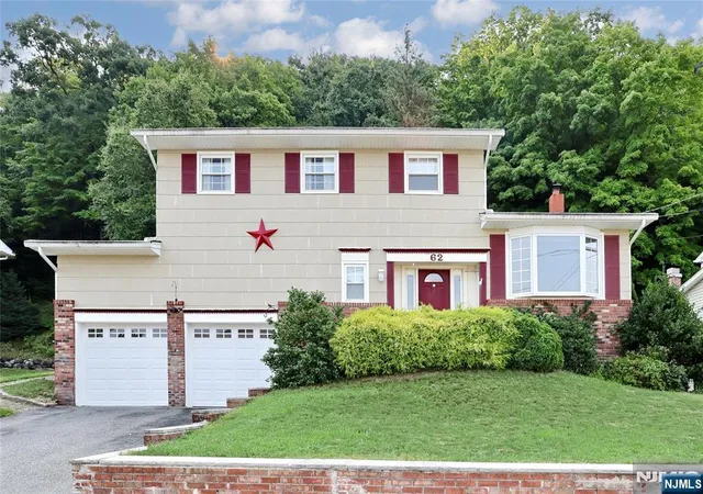 Photo 1 of Sale Pending at 62 Molinari, Wanaque, NJ 07465 | MLS# 26033580 | Listing updated on 2026-09-05