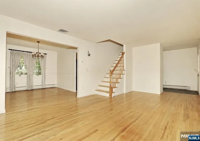 Photo 4 of Single family home for sale at 33 Hillside Ave, Riverdale Borough, NJ 07457 | MLS# 26033624 | Listing updated on 2026-10-01