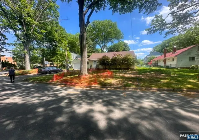 Photo 3 of Sale Pending at 62 Demarest Rd, Paramus, NJ 07652 | MLS# 26033649 | Listing updated on 2026-09-09