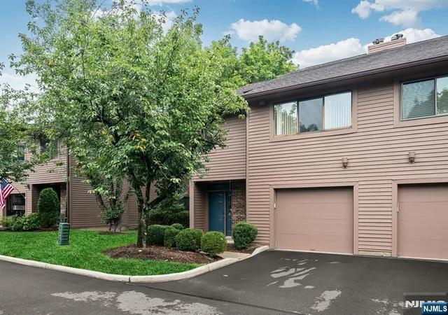 Photo 1 of Townhouse for sale at 191 Yorktowne Ct #191B, Twp Of Washington, NJ 07676 | MLS# 26033687 | Listing updated on 2026-09-17