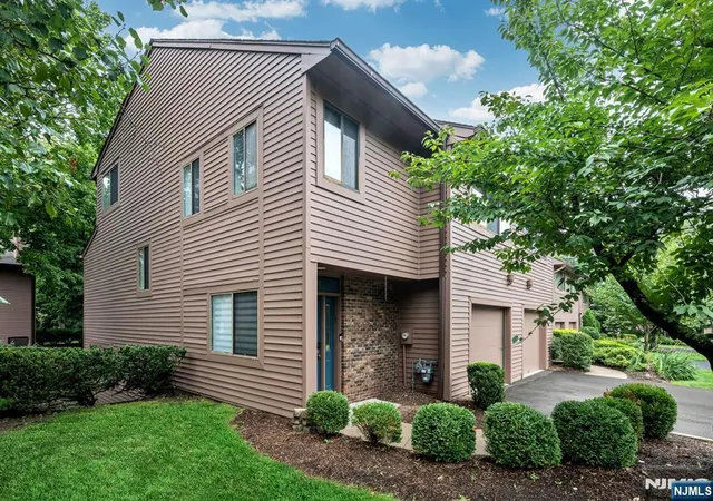 Photo 2 of Townhouse for sale at 191 Yorktowne Ct #191B, Twp Of Washington, NJ 07676 | MLS# 26033687 | Listing updated on 2026-09-17