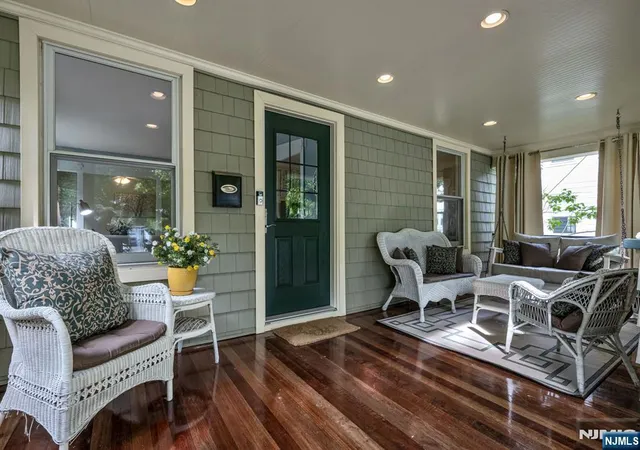 Photo 3 of Sale Pending at 353 Franklin Ave, Ridgewood, NJ 07450 | MLS# 26033704 | Listing updated on 2026-10-13