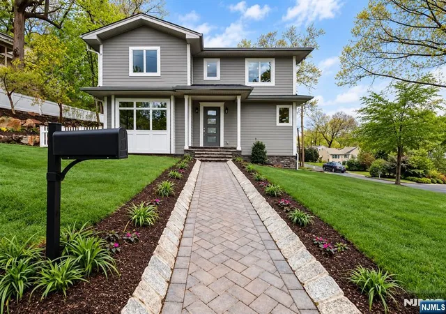 Photo 1 of Single family home for sale at 51 Phelps Ave, Cresskill, NJ 07626 | MLS# 26033708 | Listing updated on 2026-10-26