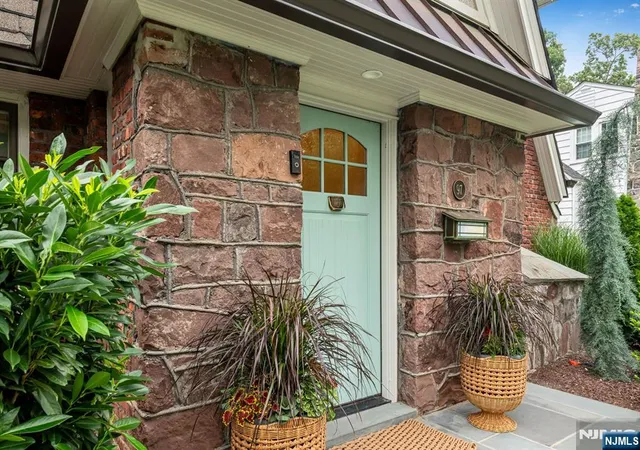 Photo 3 of Sale Pending at 97 California St, Ridgewood, NJ 07450 | MLS# 26033723 | Listing updated on 2026-09-18