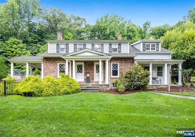 Photo 3 of Sale Pending at 72 Hopper Farm, Upper Saddle River, NJ 07458 | MLS# 26033760 | Listing updated on 2026-09-18