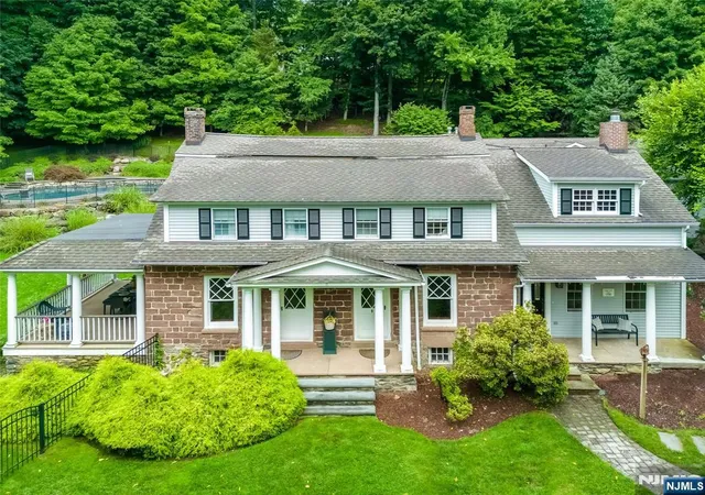 Photo 3 of Sale Pending at 72 Hopper Farm, Upper Saddle River, NJ 07458 | MLS# 26033760 | Listing updated on 2026-09-18