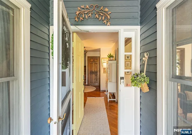 Photo 4 of Single family home for sale at 94 3rd Avenue, Little Falls, NJ 07424 | MLS# 26033840 | Listing updated on 2026-09-14