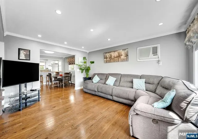 Photo 3 of Single family home for sale at 149 Chestnut St, Kearny, NJ 07032 | MLS# 26033846 | Listing updated on 2026-09-18
