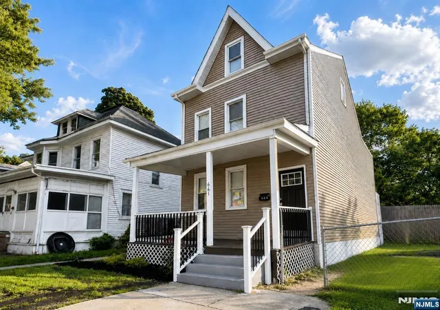 Photo 1 of Single family home for sale at 661 Stuyvesant Ave, Trenton, NJ 08618 | MLS# 26033849 | Listing updated on 2026-09-16