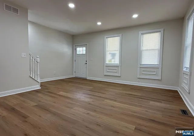 Photo 4 of Single family home for sale at 661 Stuyvesant Ave, Trenton, NJ 08618 | MLS# 26033849 | Listing updated on 2026-09-16