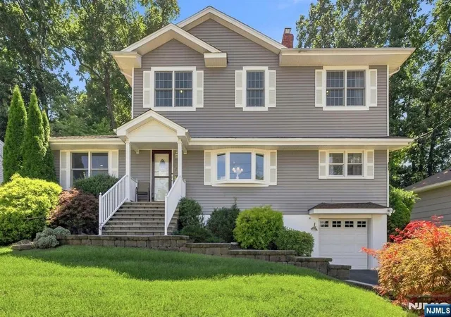Photo 3 of Single family home for sale at 172 Rafkind Rd, Bloomingdale, NJ 07403 | MLS# 26033854 | Listing updated on 2026-09-19