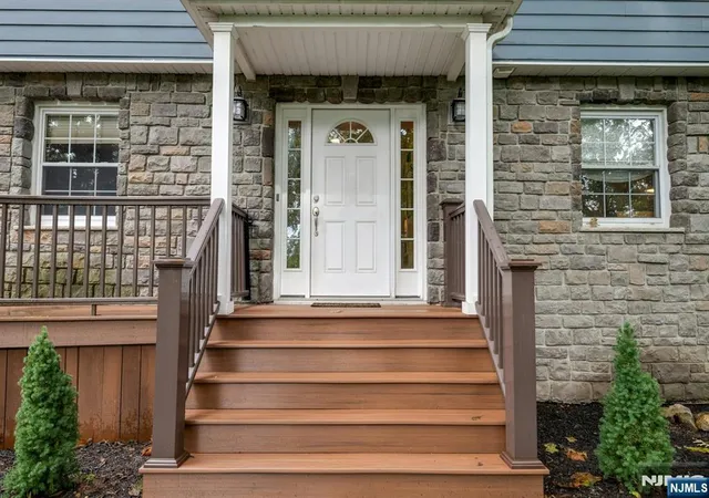 Photo 3 of Single family home for sale at 16 Rockledge Rd, Montville Township, NJ 07045 | MLS# 26033921 | Listing updated on 2026-09-13