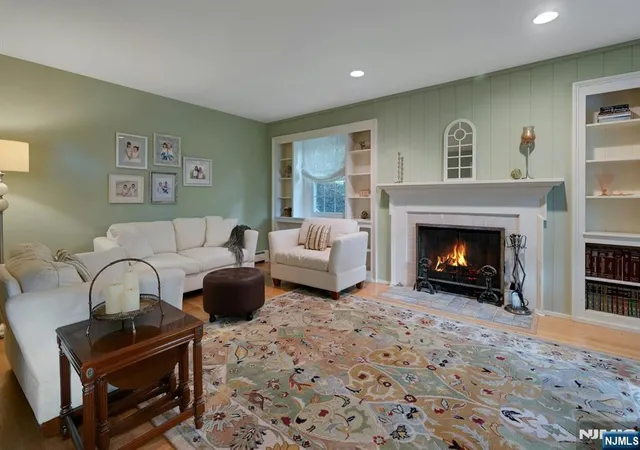 Photo 4 of Single family home for sale at 16 Rockledge Rd, Montville Township, NJ 07045 | MLS# 26033921 | Listing updated on 2026-09-13